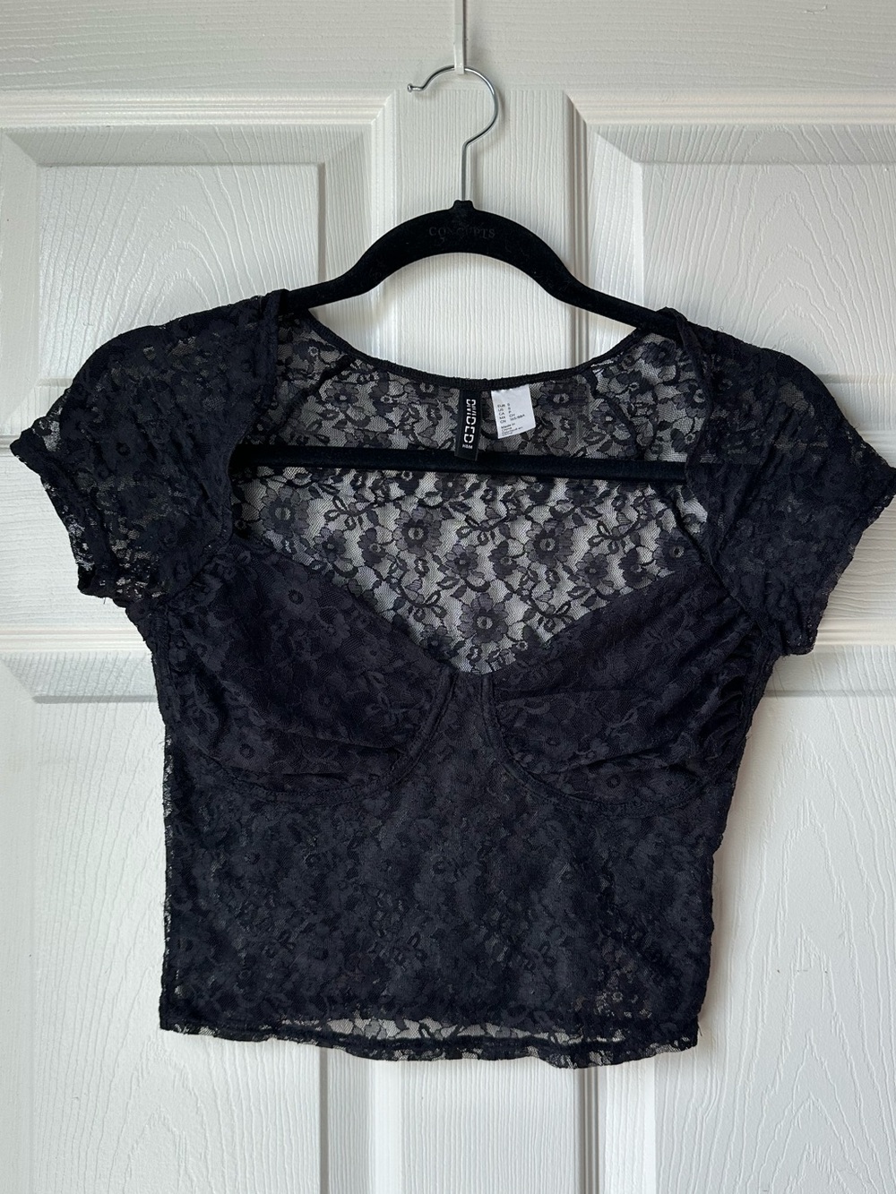 H&M Black Floral Lace Cropped Sweetheart Top